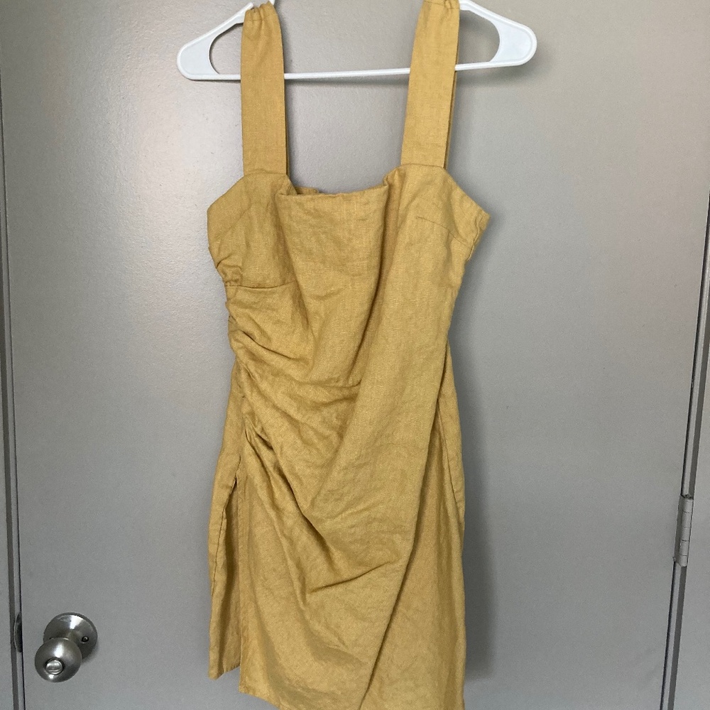 EUC Reformation Yellow Linen Mini Dress